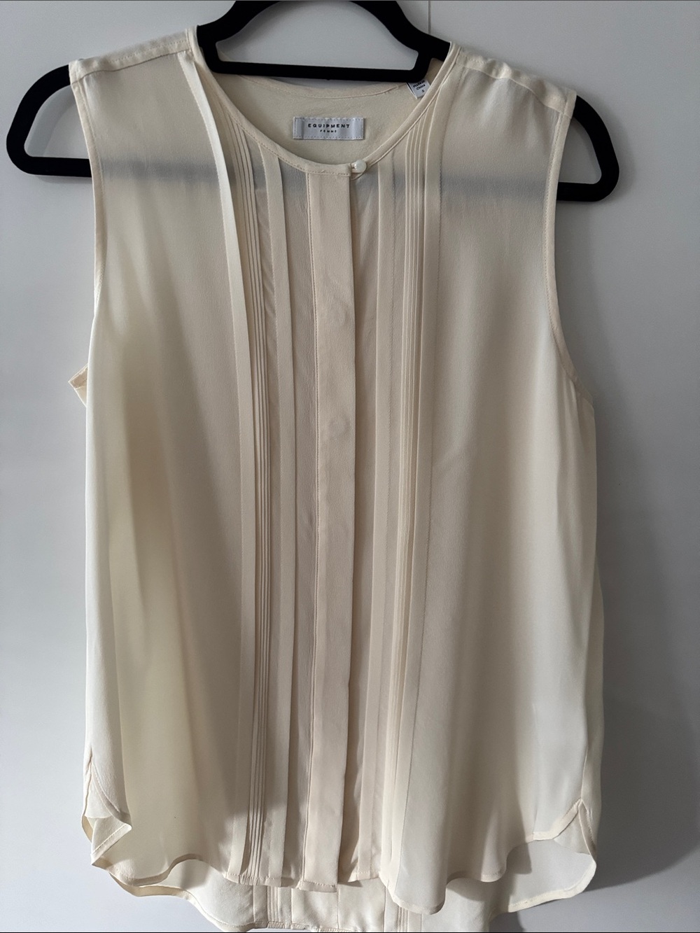 Equipment Sleeveless Cream Pintuck Silk Camisole